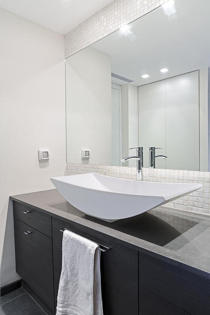Decorative Mirrors Be Used In Bathrooms, Can Decorative Mirrors Be Used In Bathrooms