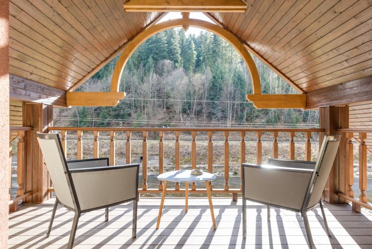 SHOULD YOU BUY YOUR FIRST HOME OR RENT FOR NOW?